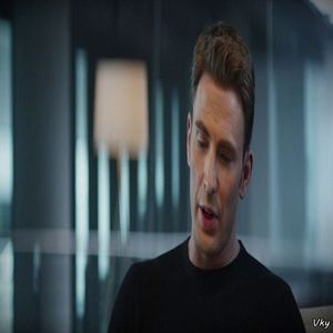 ▬ ❝Fie, i-au un tricou pe mine.❞ Ia un tricou si il pune pe el.=))))