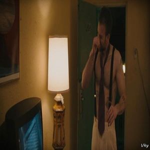 ▬ ❝O sa stam amandoi in rulota.❞ Merge si se pune in bratele ei si o saruta.=)))
