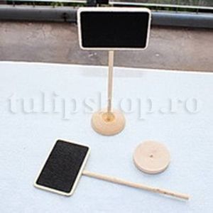 Etichete plante cu stativ si tabla de scris; Pret: 5lei/buc. Lungime 18 cm Zona scriere 8 cm x 5,5 cm. Etichetele sunt construite din lemn si zona de scris este din vopsea vinilica ce imita tabla de scris (tabla scolara).
