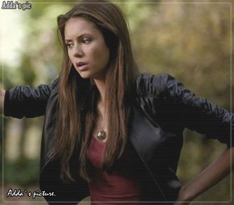 - Nu e mititel, il știu de pe vremuri când aveam alte două personalități(mor primele două; Elene). =)))))))))) #Hayl. Aolo =))))))). Învață l sa fie manierat atunci. =))))) #Fane
