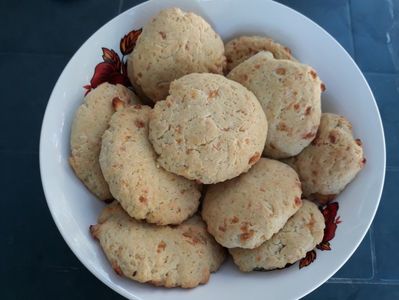 Biscuiti cu brânză și vanilie