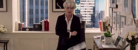 ▬ isi muta privirea spre usa.  ❝Unde e Ally? De ce nu e aici si nu se ocupa de ceea ce i-am zis sa; faca?❞ Primeste un raspuns negativ din partea secretarei si asta nu ii da o senzatie prea buna. Nu isi permite sa piarda un om de incredere tocmai acum.
