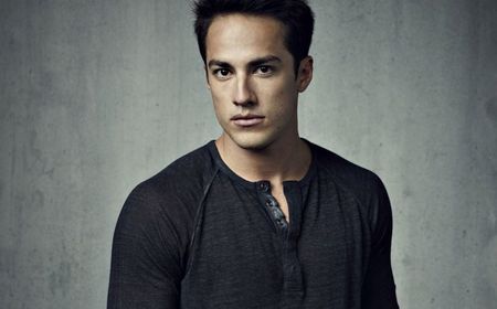 Michael Trevino-Tyler Lockwood