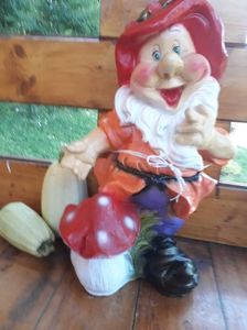 2019.08.03; ...am treaba multa... pazesc dovlecii ,,,
