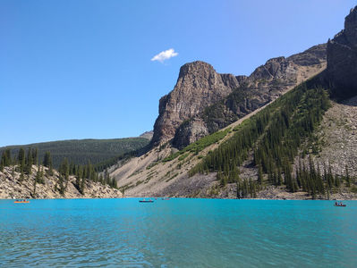 ; Lake Moraine, Canada
