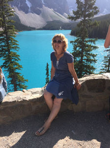 ; Lake Moraine, Canada
