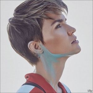 ▬ ❝Sper sa semene cu Cate copilul, altfel nu stiu ce o sa ne putem face cu el.❞ Rade, desi nu prea e; rasul ei.
