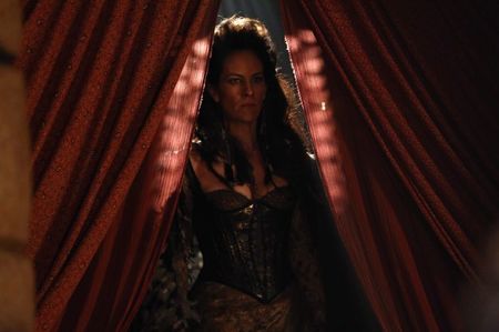 Annabeth Gish-Anita