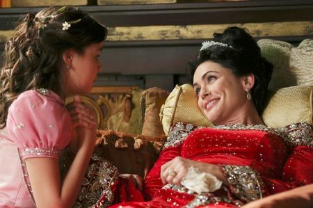 Rena Sofer-Queen Eva