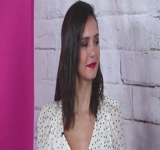 — Isi lasa bagajele undeva imprastiate langa autobuz si-l priveste pe; Ryan cu un ochi deschis si unul inchis, razand incet "Du-te acasa, ma.." =)))
