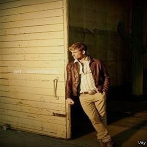 ▬ ❝De parca nu ti-ar place enervatul meu.❞ Nu o lasa sa raspunda si o pupaceste in; bot de mai multe ori.
