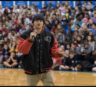 ༄nɇᶥfɇłɨƀȺŧȺ♡ ─ Se mută cu capul în poala ei și oftează. ❞Nu sunt nebun.... Știi și tu. Doar; am visat urât..❞ Mormăie închizând ochii iar :)))
