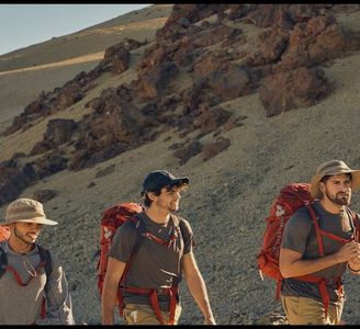 ༄nɇᶥfɇłɨƀȺŧȺ♡ ─ O trage spre el și o pupă apăsat pe tâmplă. ❞De fapt cred că eu am fost; cel care a zis asta. Încercam fiecare replică ca să te cuceresc.❞ =))))))
