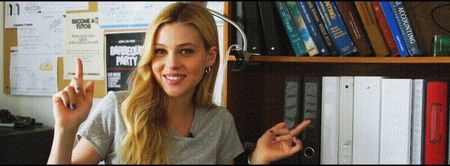 alături de Tilda doar din simplul fapt că primele două ore fusese anunțate ca fiind anulate de; către profesorul în cauză. Tocmai din acest motiv mă aflam în drumul meu spre bucătărie, fiind într-o conversație cu Carla, dezbătând parcursul zilei de pe urmele terminării orelor.
