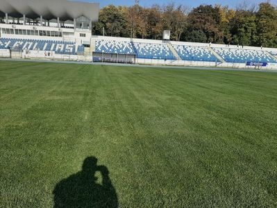 Stadion Poli Iasi gazon tratat cu Super Fifty poza 2 - 30 cot 2019
