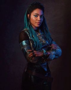 Descendants 3 (3)