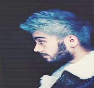 — După imediata pătrundere ce are loc în urma unei așteptate dezvoltări a acțiunii; precedente, antebrațele îi revin plasate în același loc, pe de o parte și de alta a corpului ei drept susținerea necesară. Chiar dacă un viitor contact vizual între privirile amândurora ezită să apară
