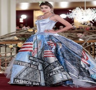 — Taylor putea considera această zi ca fiind perfectă, își petrecuse întreaga dimineață,; dar și după-amiază în pijamale înfulecând tot felul de gustări și vizionând filme de Crăciun, iar abia acum pe seară se hotărâse și ea să coboare în living pentru a-și petrece timpul
