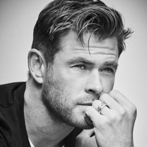 ▬غ√¡ℓ†ﻉ√٥ﺎ; ❝Asta nu suna atat de bine, dar daca zici ca a fost totul ok.❞ Mai ia; o gura din cana, apoi o lasa la loc pe masuta si se uita la ea.
