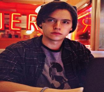 『crawlingb2me』got ⚘ Jughead Jones ⚘