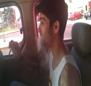— „Profiţi tu.. profit şi eu. Aşa că.. hai, somn de voie.” Printr-o mişcare a capului în direcţia; ei, chiar dacă chipul nu i-l putea observa în acele clipe, îi prezintă propria sa intenţie, chiar cea asemănătoare cu ideea ce-i străbătuseră mintea anterior iubitei sale, aceea de a efectua
