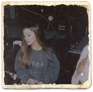 =)))))))))))))))))))))))) DECI NUSH LA CARE RÂD MAI TARE cl.; DECI MI-E CIUDĂ DE CE ROCA ERA SINGURA NORMALĂ DINTRE NOI????? ȘI IO CE DRC NUME AVEAM. DOAMNE DECI SMR ȘI CUM ERAM PE MESS....o să caut acum Fuegovelion pe net.....
