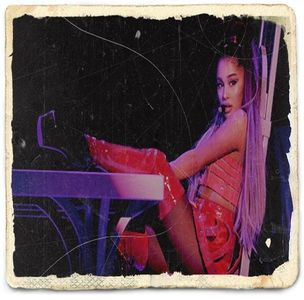 SUNT ȘI ALTE PERSOANE DE VÂRSTĂ CU EA ȘI ERAU CA NOI !! cl.; NUSH CE A CĂUTAT PE AICI ȘI CUM A FĂCUT FAȚĂ CĂ TREBUIA SĂ FII DEREGLAT =))))) Dmne, acum mi-am amintit =)))) Stai liniștită nu s-a prins nimeni de asta pe atunci că eram toate proaste :):) feel ya
