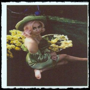 Păi te apreciez!! A..!  # Miruna BĂ ZAC EFRON DE ATUNCI ERA BIANCA? MOR -; am și uitat frate.... și v-am cuplat eu atunci v-am dat provocare să vă pupați parcă =)))))) BĂ MOR... și asta s-a întâmplat chiar atunci la început... Bianco u da real mvp
