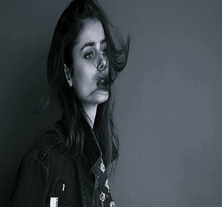 Băi, ne-a rugat Anacravia12 frumos să-i comentăm la albumul cu jocuri, voi i-ați ascultat; rugămintea sau vreți să aveți 10 ani de ghinion cum spune fratele Salam?
