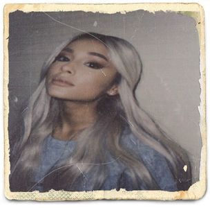 În aprilie pe 21! Nucz ți am răsp la cealaltă poză.. Da așa e că Nucz e vărsător... mă speriasem cl.; drc părea prea mare față de mine! Și tu știu că erai la o zi după ziua tpl...
