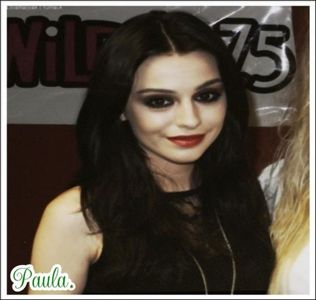 ♡.→ daca ai posibilitate sa pleci, pleaca, si eu am plecat din cauza lui Ruxi :) :) -cl; fac foarte bine, de miercuri incep vacanta, aici e lumea foarte chill !!!! -Gabi ; *ii da premiu un ananas lui Mirrunik ;) =)))))))*
