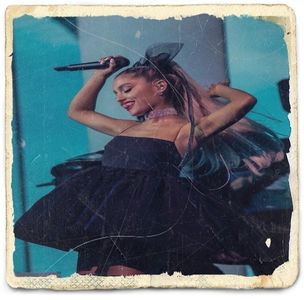 Da dragă... nu te a lăsat de tot memoria;). Nuj UITE DE ASTA FAC IO POZE.. #Dede cl.; Când o vrea Domnu..... #Nucz. FRATE DECI EU DE CÂND STAU ÎN CASĂ MĂNÂNC ÎNCONTINUU ȘI ACM MI-AM LUAT DE MÂNCARE NU-I OKKKK
