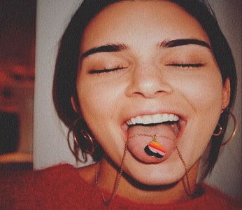 .¸¸.•✿ (Trois) K̤e̤n̤d̤a̤l̤l̤ ̤J̤e̤n̤n̤ ༺♥༻ Insidem.