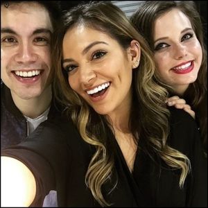 Si eu.. Am caietele pe masa si degeaba!!! #Dede + Opa buna ziua domnisoara #Pau