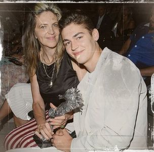 I can handle both of you. #Lily. Atunci vin ca să te oftic pe tn :))) #Bibi. Hahaha ce glumitze