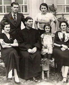 Familia pr. Zainescu la Bazargic (1934)