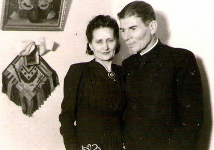 1942 BUC., MARIA [MAMI] SI BUCUR ZAINESCU [TATICULITA] , BUNICII MEI