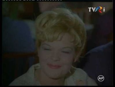 Cine Iubeste Si Lasa