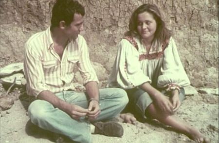 E Atat De Aproape Fericirea