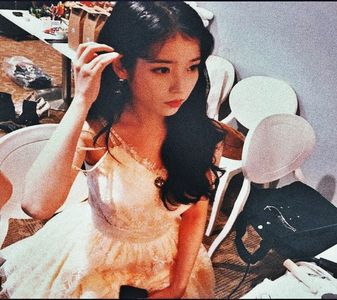 ⋗ Day 34 ⚘ IU ⚘ ☾ 05.04.2020