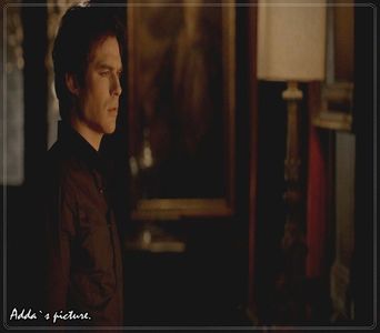 ―  Damon nu s-ar fi gândit niciodată că speranța de a veni acasă după o misiune, obiș-; nuița de a se vedea cu Amelie și a-i povesti cum ziua lui a decurs aveau să fie spulberate printr-un simplu mesaj primit de la Alexander, pentru că poate dacă ar fi făcut-o atunci
