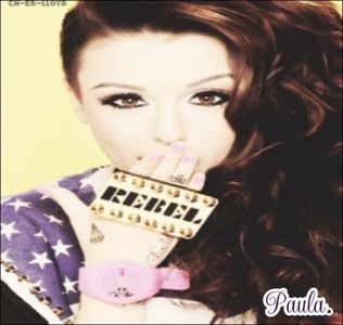 ♡.→ nu e bun zaharul stii nu!! (eu,zicand asta,hahahaha) #Hero ; pai mi-a zis ca a sunat foarte -cl; straight forward la subiect dar m-am prefacut ca nu am stiut ca suna asa... :) mai e problema ca el anul asta termina si se muta inapoi in Londra.. DAA DACA E SA SE INTAMPLE SE INTAMPLA STII CV
