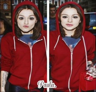 ♡.→ nu-mi da sperante prea mari... + chiar si in cosul de gunoi? :*