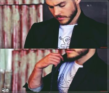 §´¨ɴ̲̃ᴏ̲̃ᴛ̲̃ʜ̲̃ɪ̲̃ɴ̲̃ɢ̲̃ ･ƨǝɿɒqmoɔ.; nu s-ar fi întâmplat și apoi își rotește ochii aproape jucăuș.; „Felicitări! Meriți un premiu pentru asta.” îi trage cârpa din mână apoi și încearcă să se curețe în cap cu cârpa mai puțin murdărită, ciufulindu-l pe tot. „Vezi... dacă stai în preajma mea
