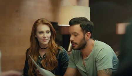 Defne ve Omer