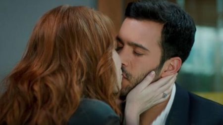 Defne ve Omer