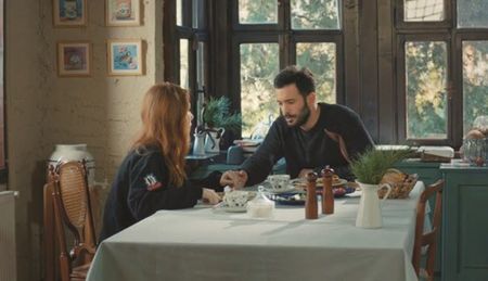 Defne ve Omer
