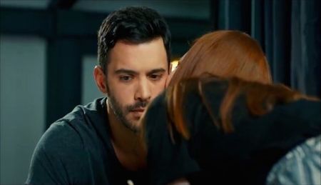 Defne ve Omer