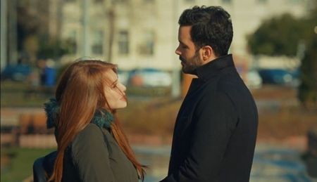 Defne ve Omer
