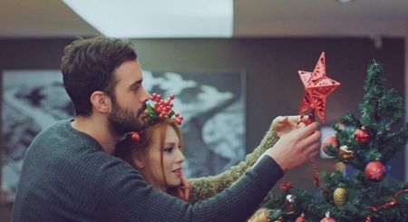 Defne ve Omer